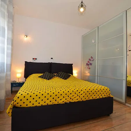 Apartment Radovani Peaceful And Serene With Terrace - Two Bedroom With Terrace